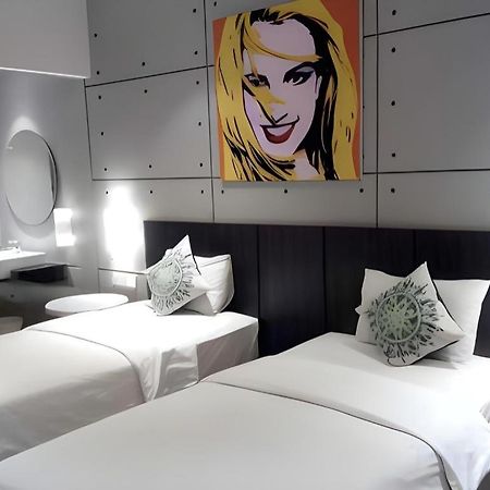 Hotel Cemerlang Bandung Kültér fotó
