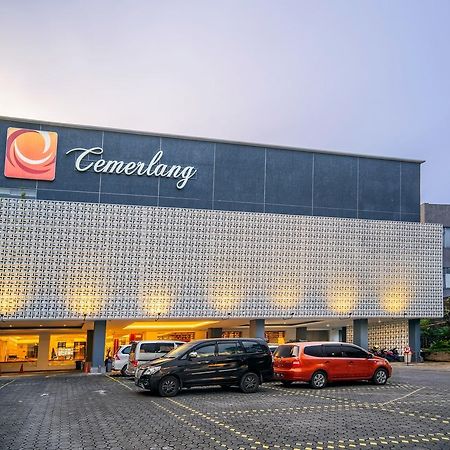 Hotel Cemerlang Bandung Kültér fotó