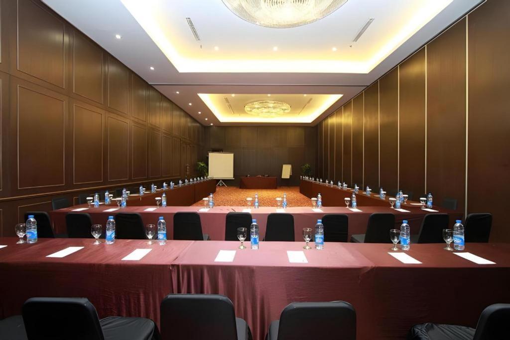 Hotel Cemerlang Bandung Kültér fotó