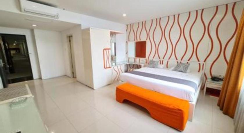 Hotel Cemerlang Bandung Kültér fotó