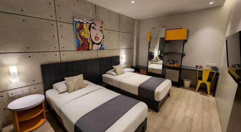 Hotel Cemerlang Bandung Kültér fotó