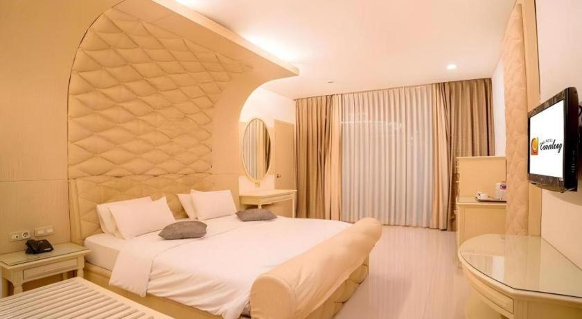 Hotel Cemerlang Bandung Kültér fotó