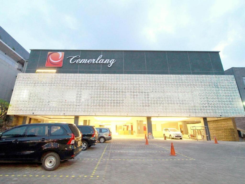 Hotel Cemerlang Bandung Kültér fotó